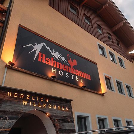 Hahnenkamm Hostel Höfen Exterior foto