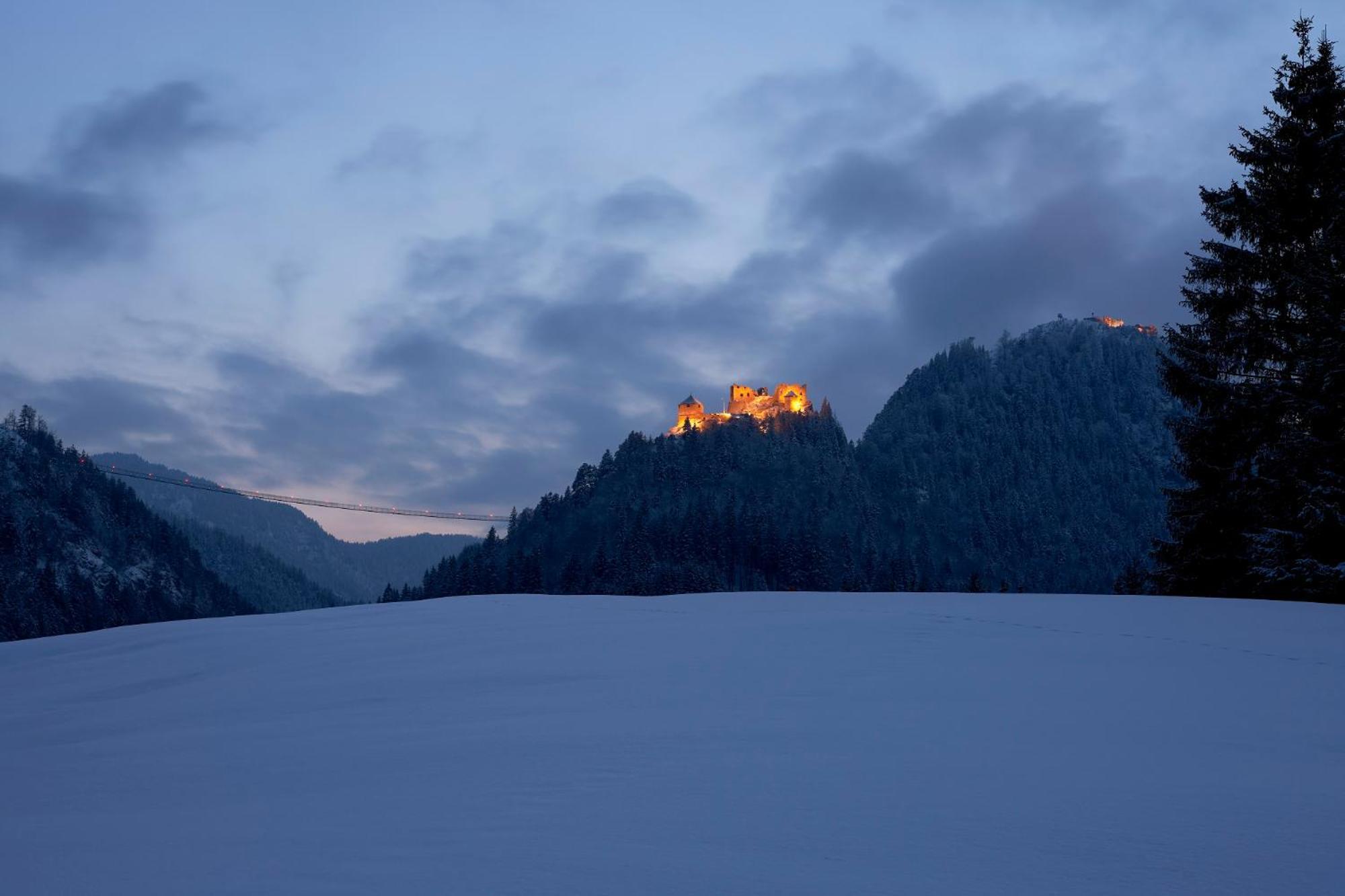 Hahnenkamm Hostel Höfen Exterior foto