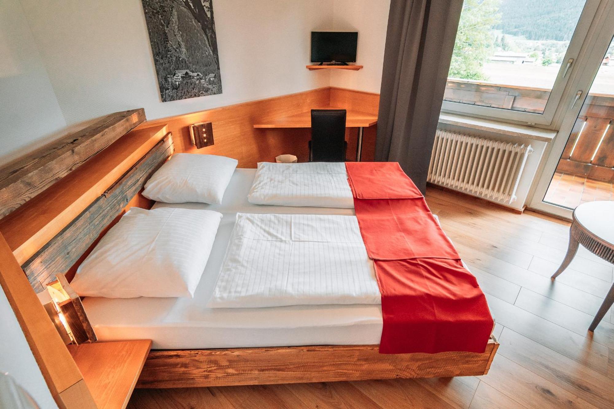 Hahnenkamm Hostel Höfen Habitación foto